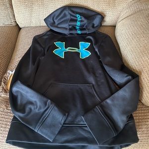 Girls loose large black under armour hoodie never worn dry fit